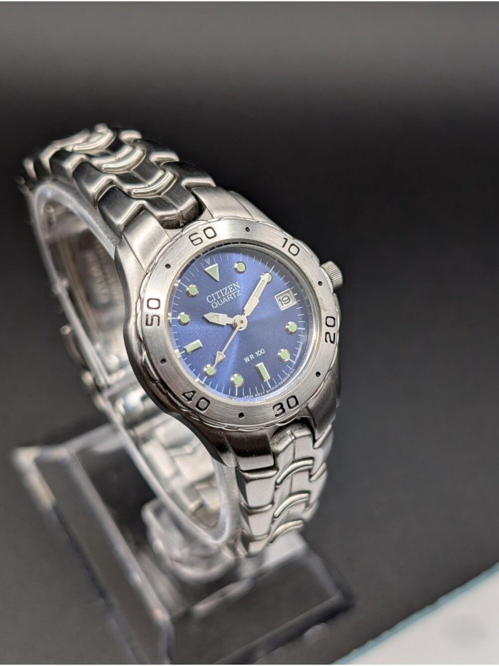 Vintage Citizen Stainless Steel Quartz Ladies Watch, Sunburst Blue Dial